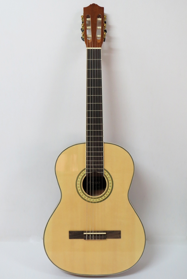 AGG396 39吋古典吉他(雲杉沙比利／桃花芯琴頸)$4400 1