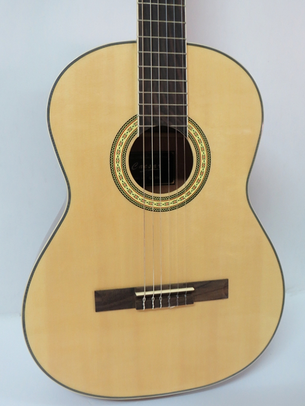AGG396 39吋古典吉他(雲杉沙比利／桃花芯琴頸)$4400 2