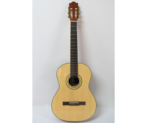 AGG396 39吋古典吉他(雲杉沙比利／桃花芯琴頸)$4400